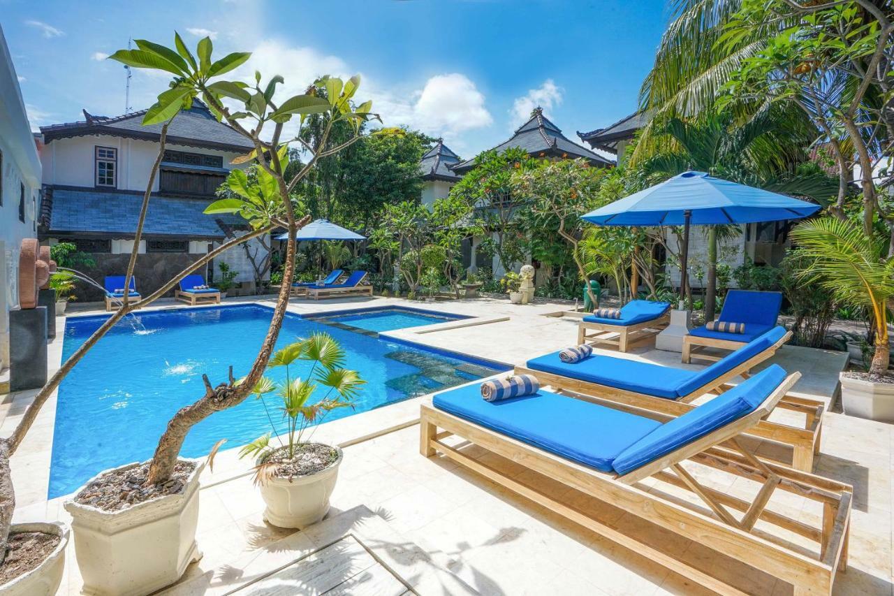 Martas Hotel Гили Траванган Экстерьер фото